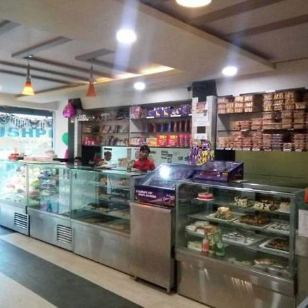 Hotel Shree Pushpak Raigarh Esterno foto